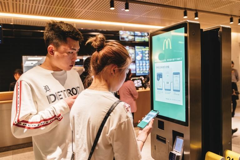 夜夜爽日日澡人人添