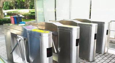 夜夜爽日日澡人人添