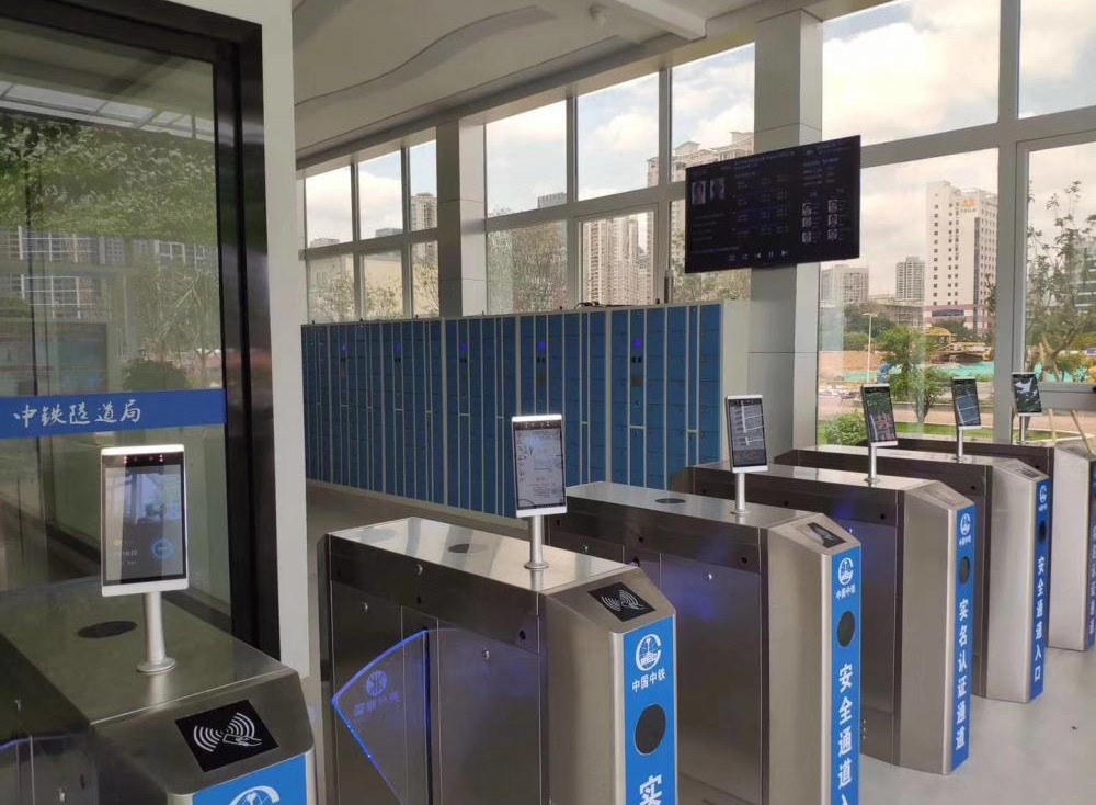 夜夜爽日日澡人人添