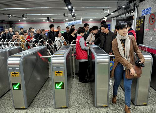 夜夜爽日日澡人人添