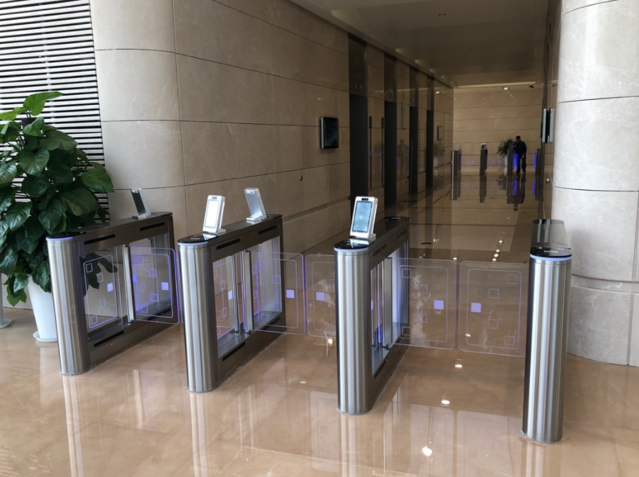 夜夜爽日日澡人人添