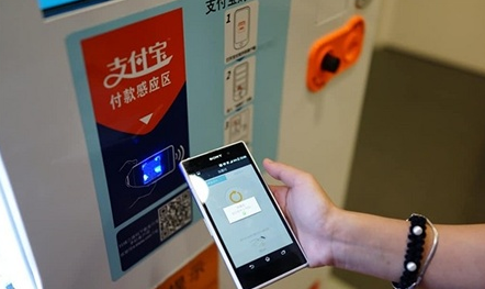 夜夜爽日日澡人人添