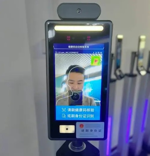 夜夜爽日日澡人人添