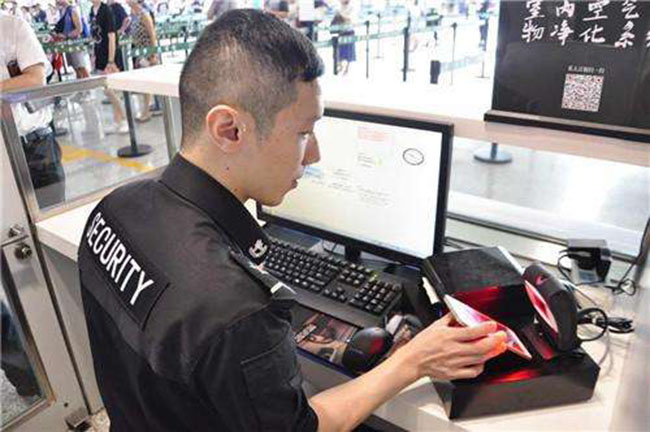 夜夜爽日日澡人人添